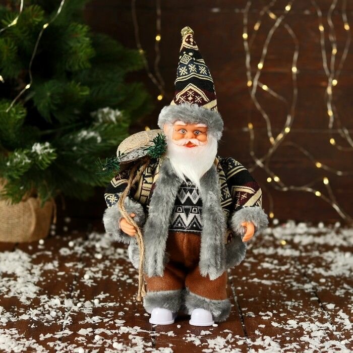 Дед Мороз В теплом костюме с подарками двигается 24 см серый