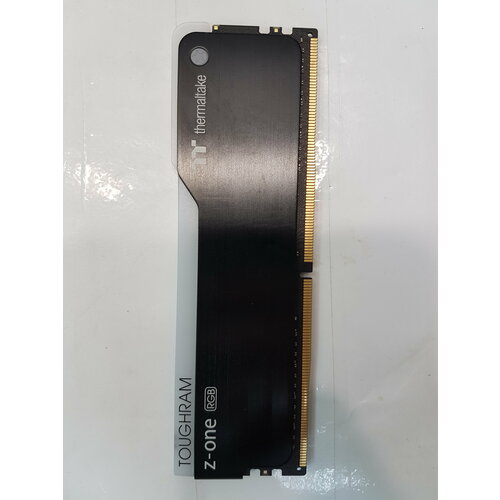 Модуль памяти DDR4 DIMM 8Gb Thermaltake TOUGHRAM Z-ONE RGB 592200₽