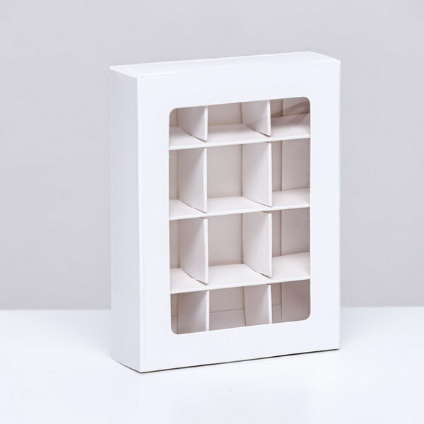 Коробка для 12 конфет, 11.5x8.7x2.5 см, Тонкие разделители, белый