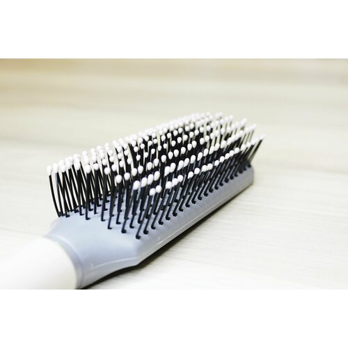 Расческа для волос массажная, распутывающая мокрые волосы Белый