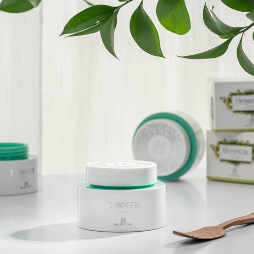 Крем для лица с маслом семян Конопли, Ниацинамидом, Пептидом, Аллантоином и Пребиотиком, увлажняющий, витаминный, омолаживающий, корея HEMPEAK 50 г