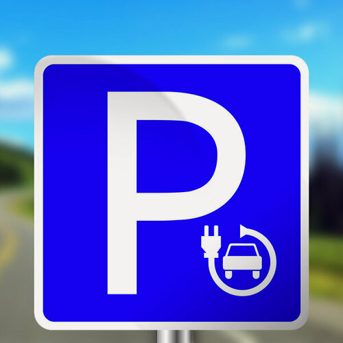 Изображение товара Дорожный знак 6.4-е "Парковка только для электромобилей" комбинированный, 600х600мм, класс Iб