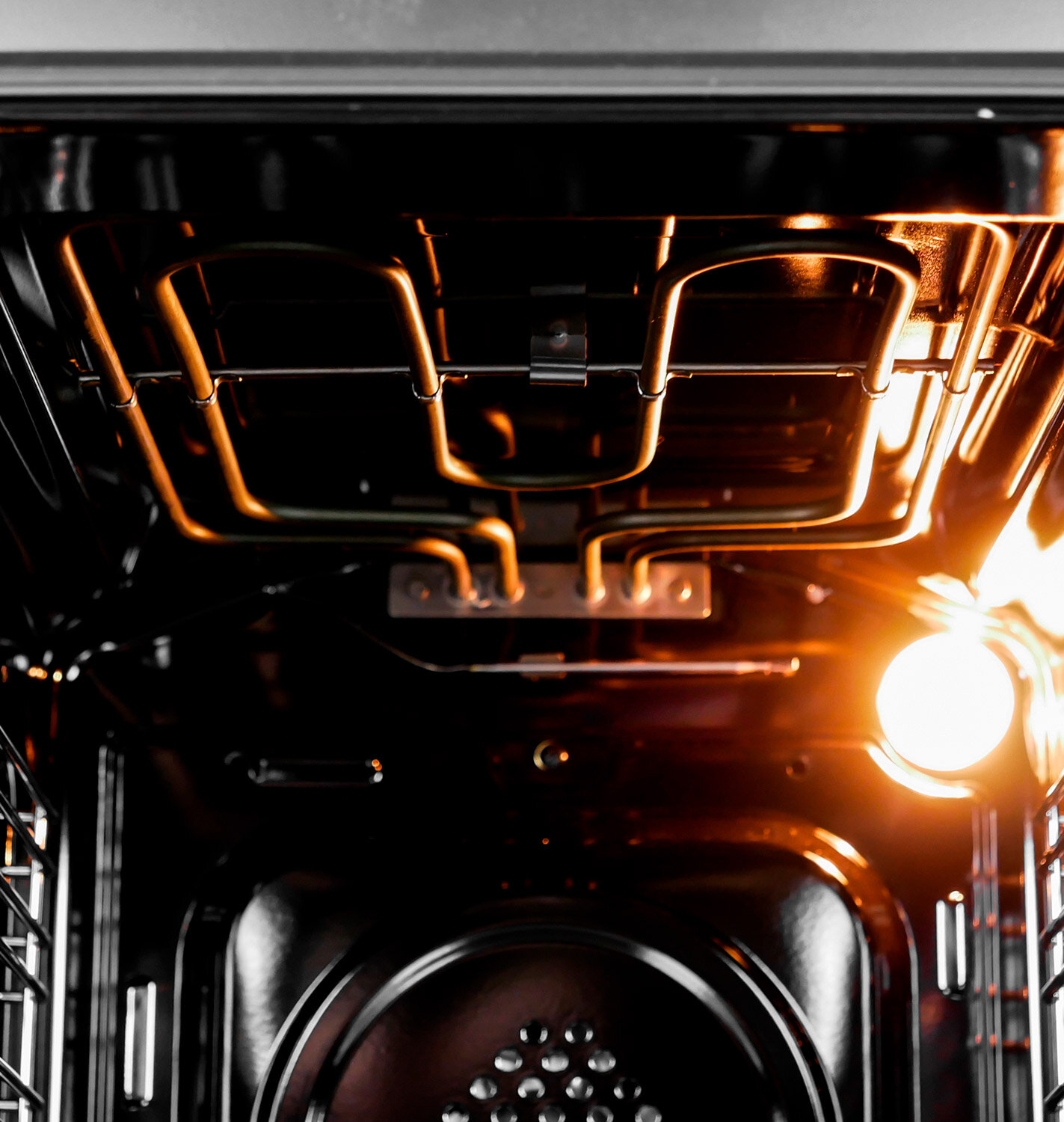 Обзор: Электрический духовой шкаф LEX EDM 4570 WH