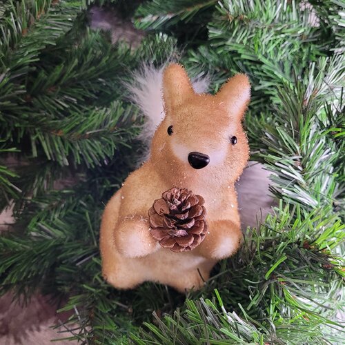 Фигурка Белка, 16