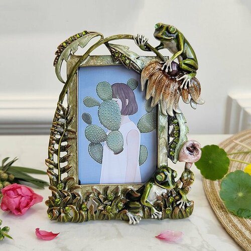 Фоторамка RAMKOVSKI Лягушка Карпиева пруда