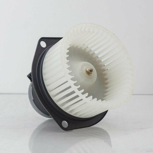 Моторчик печки 24V MMC FUSO 10 тонн, OOTOKO (с крыльчаткой)