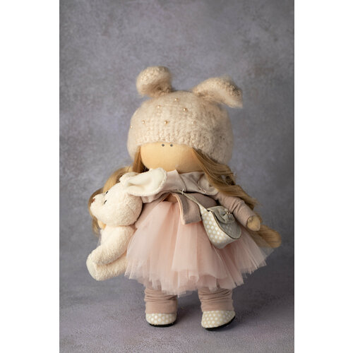 Авторская кукла  Малышка с зайкой ручная работа, текстильная, интерьерная