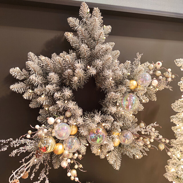 A Perfect Christmas Хвойное украшение с лампочками Christmas Star 66 см, 35 теплых белых ламп, ПВХ 31WJS66B