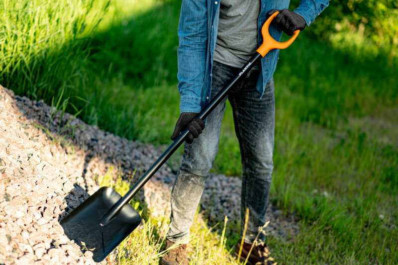 Лопата совковая Plantic Terra (FISKARS) 11007-01