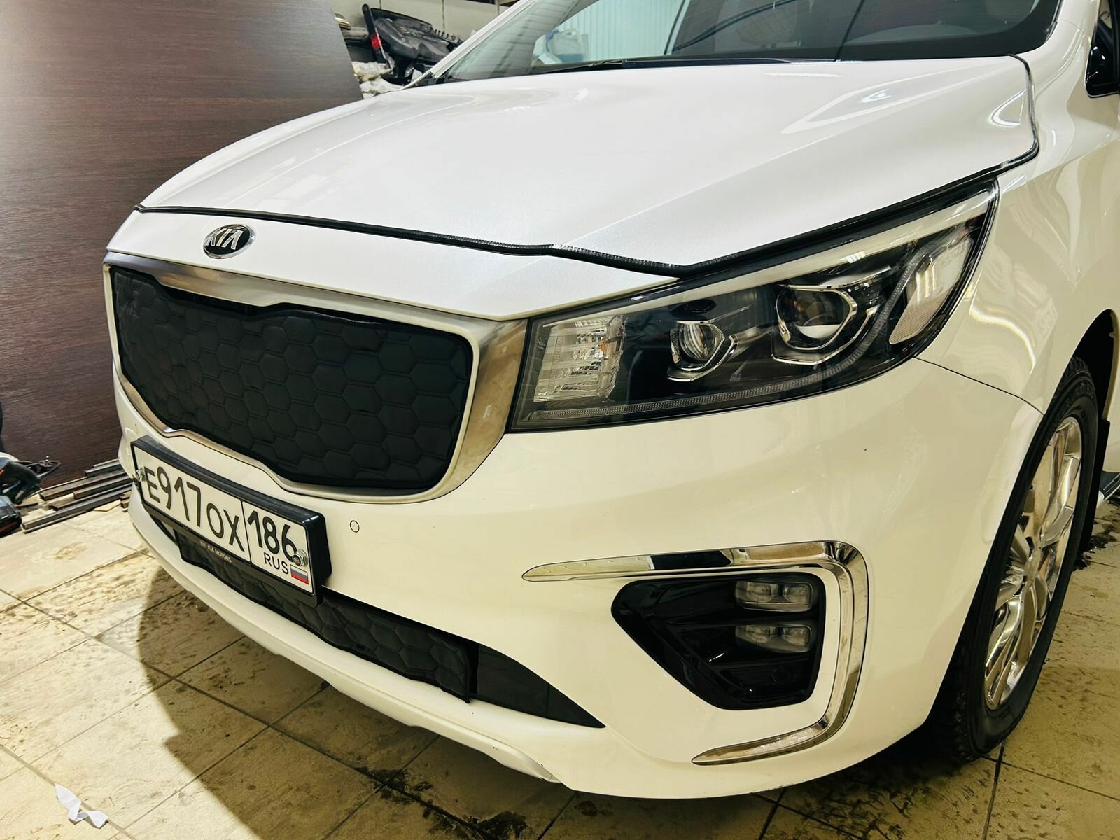 Утеплитель радиатора и бампера для Kia Carnival 2014 -2021 III Без камеры и без радара