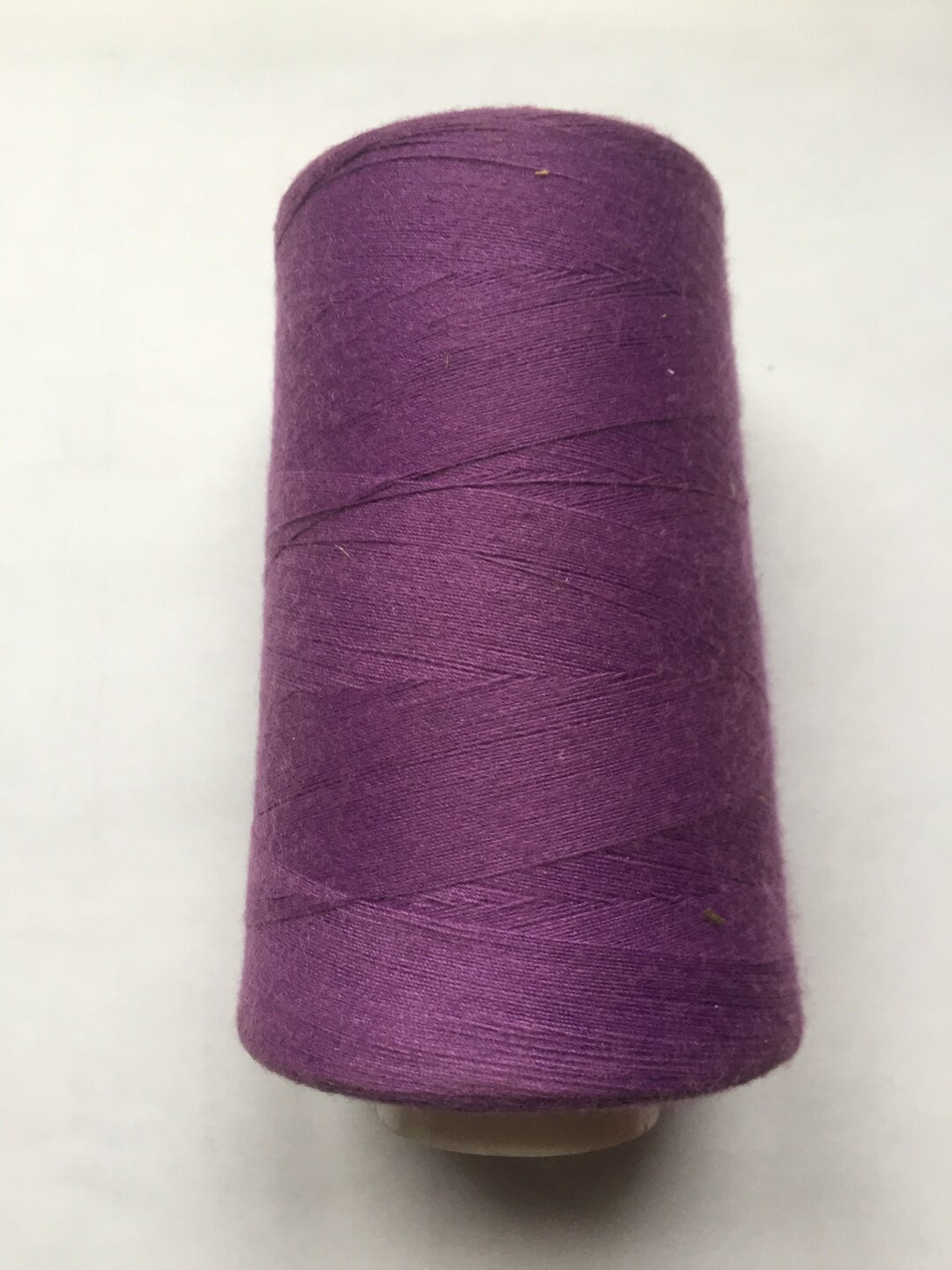Нитки армированные швейные 70 лл 2500м фиолетовые