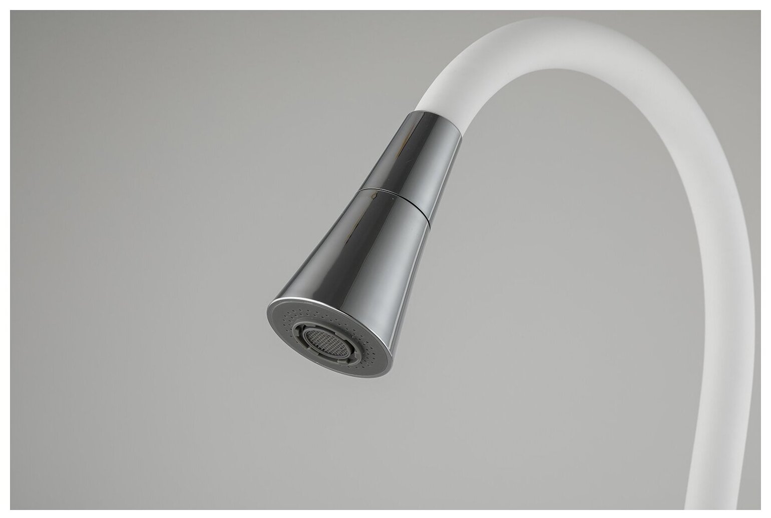 Смеситель для кухонной мойки Frap F4044-8 с гибким изливом, белый хром — фото 1