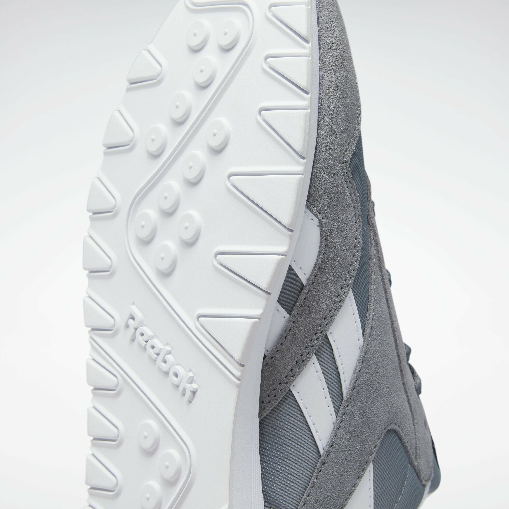 Кроссовки Reebok Classic Nylon, размер 9 US, серый/белый — фото 1