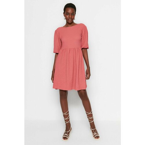 фото Платье trendyol, размер 44, розовый