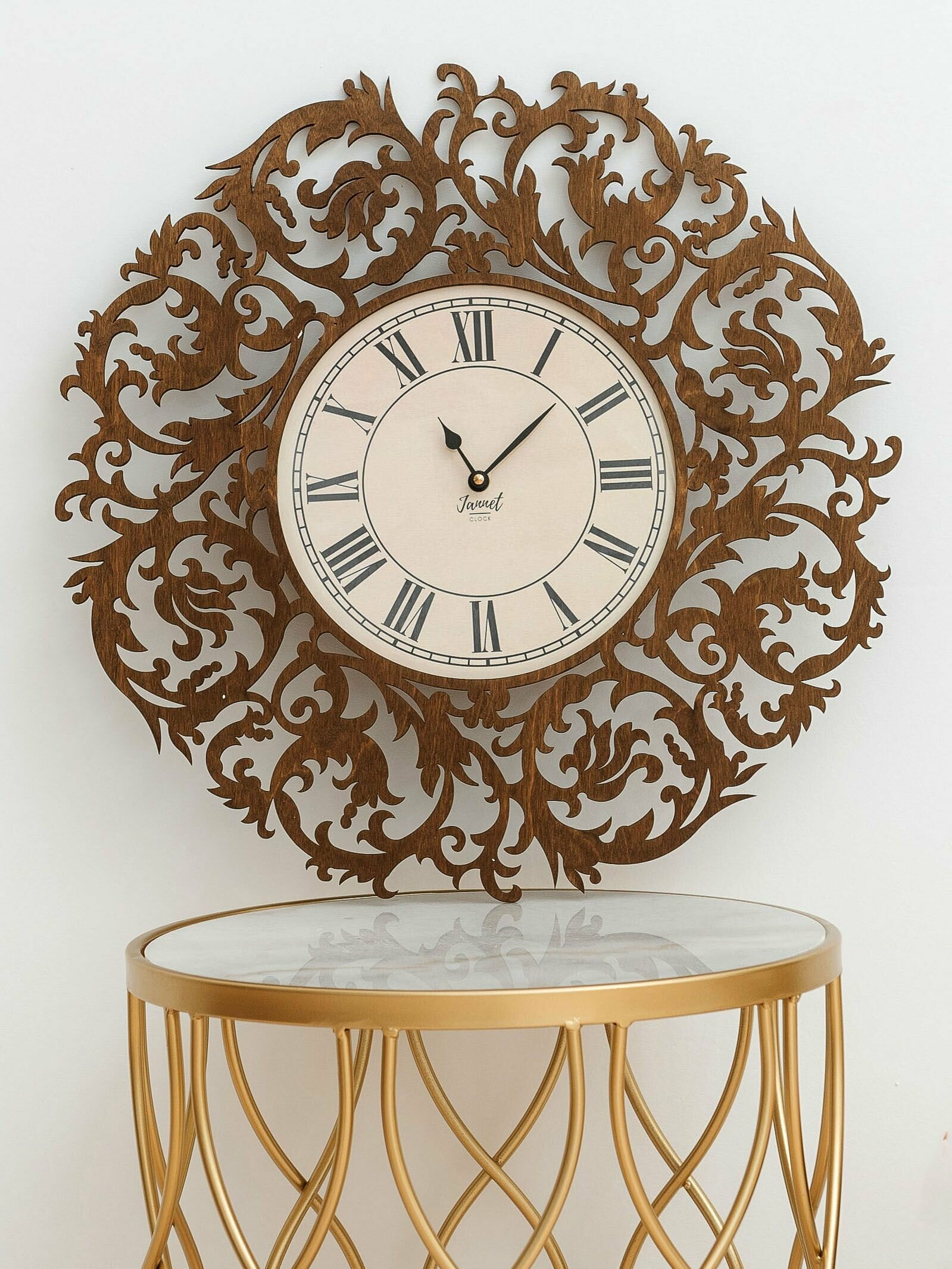 фото Часы настенные деревянные интерьерные бесшумные кварцевые для дома офиса в гостиную "Верона" дуб 40 см/декор для дома