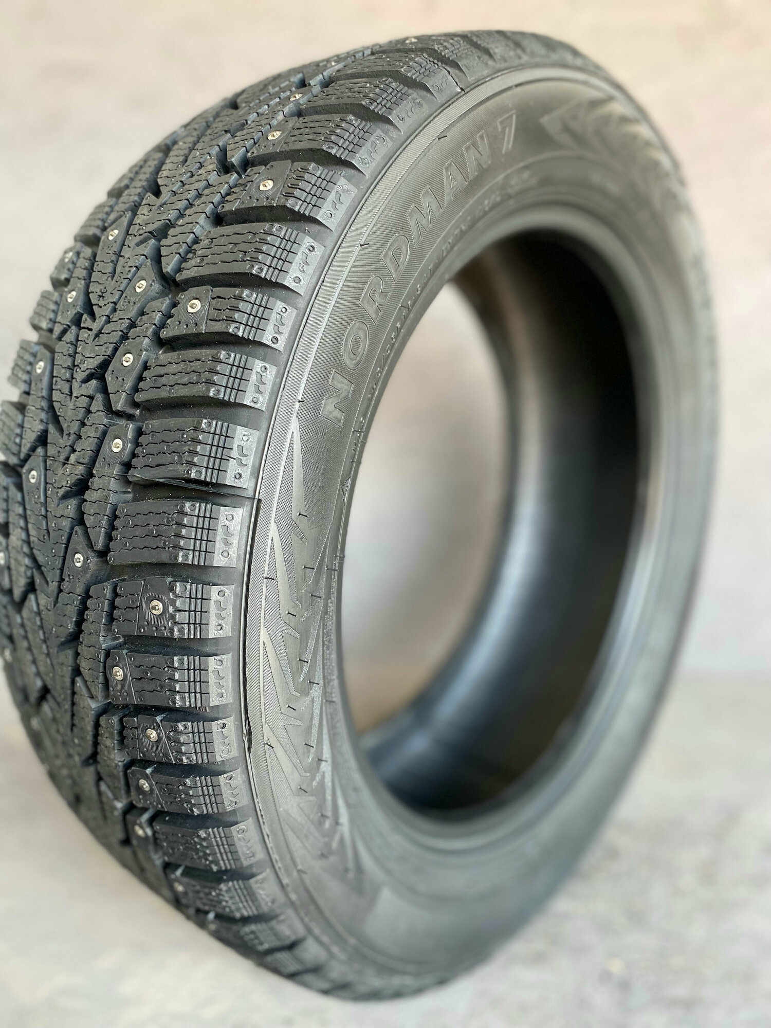 205/55 R16 94T IKON TYRES Nordman 7 зимние шины