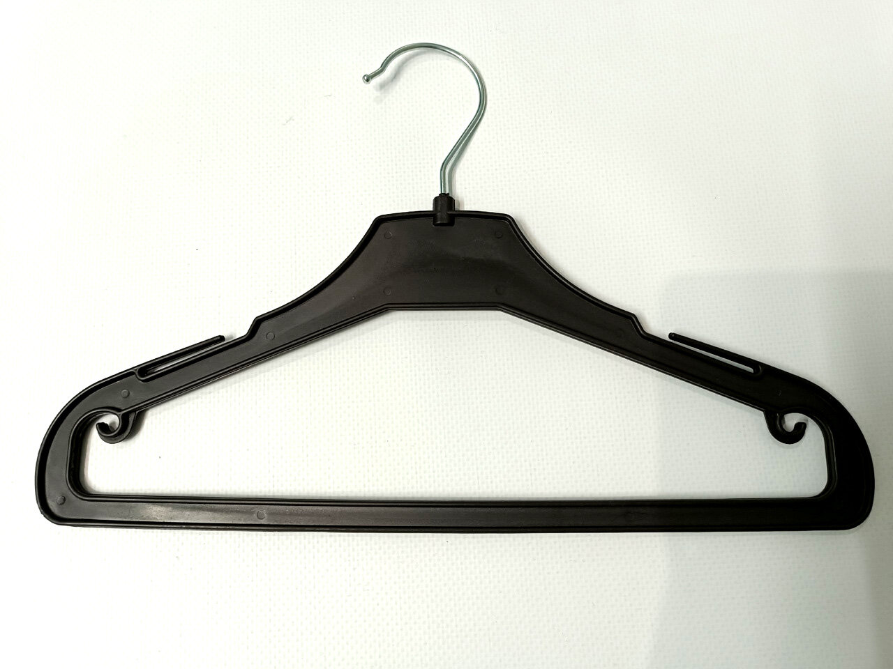 Плечики-вешалки для детской одежды с поворотным крюком 30 см - фотография № 3