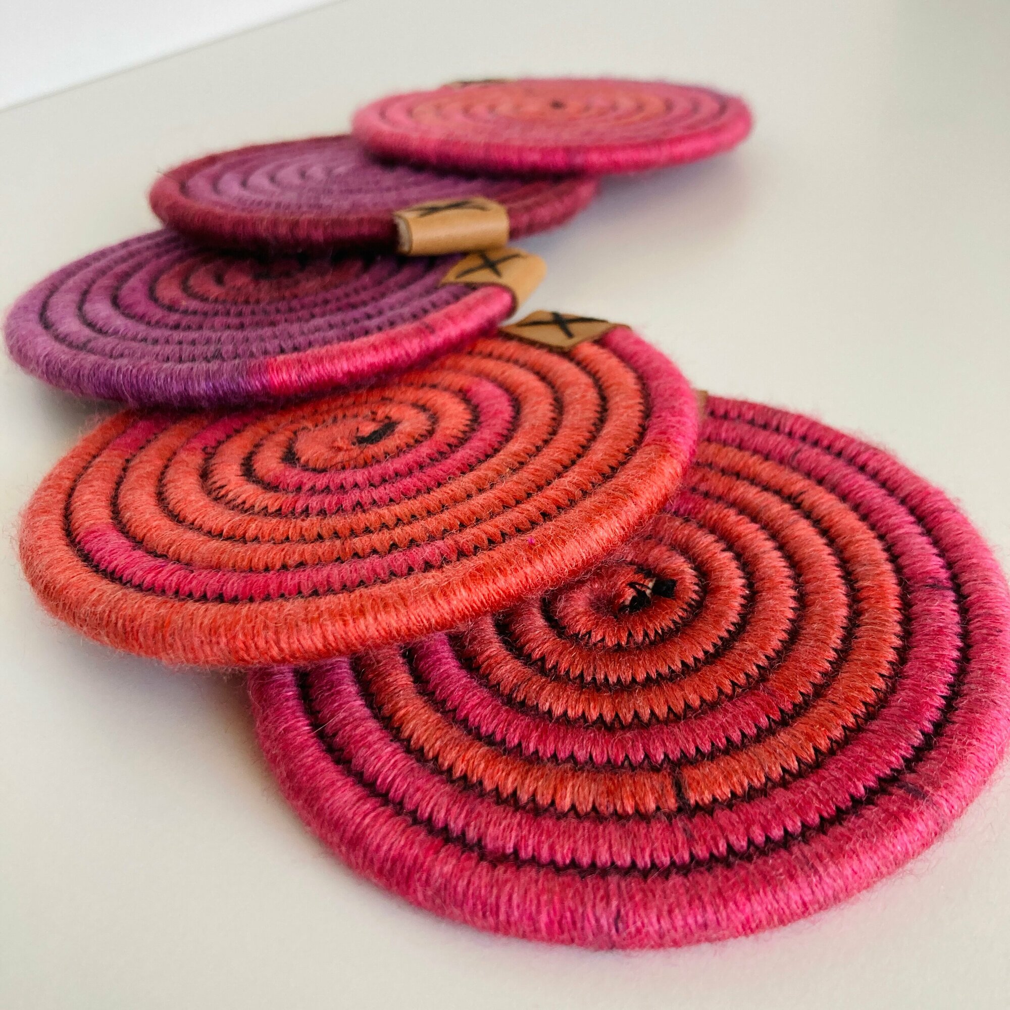 фото Блестяще - голубая подставка под кружки 5 шт, диаметр 10 см