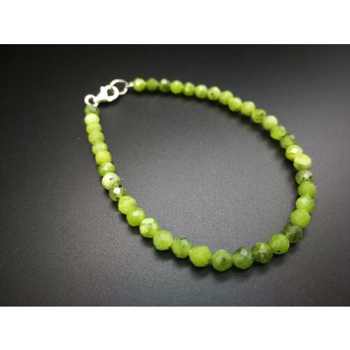 Браслет-нить, нефрит, размер 18 см