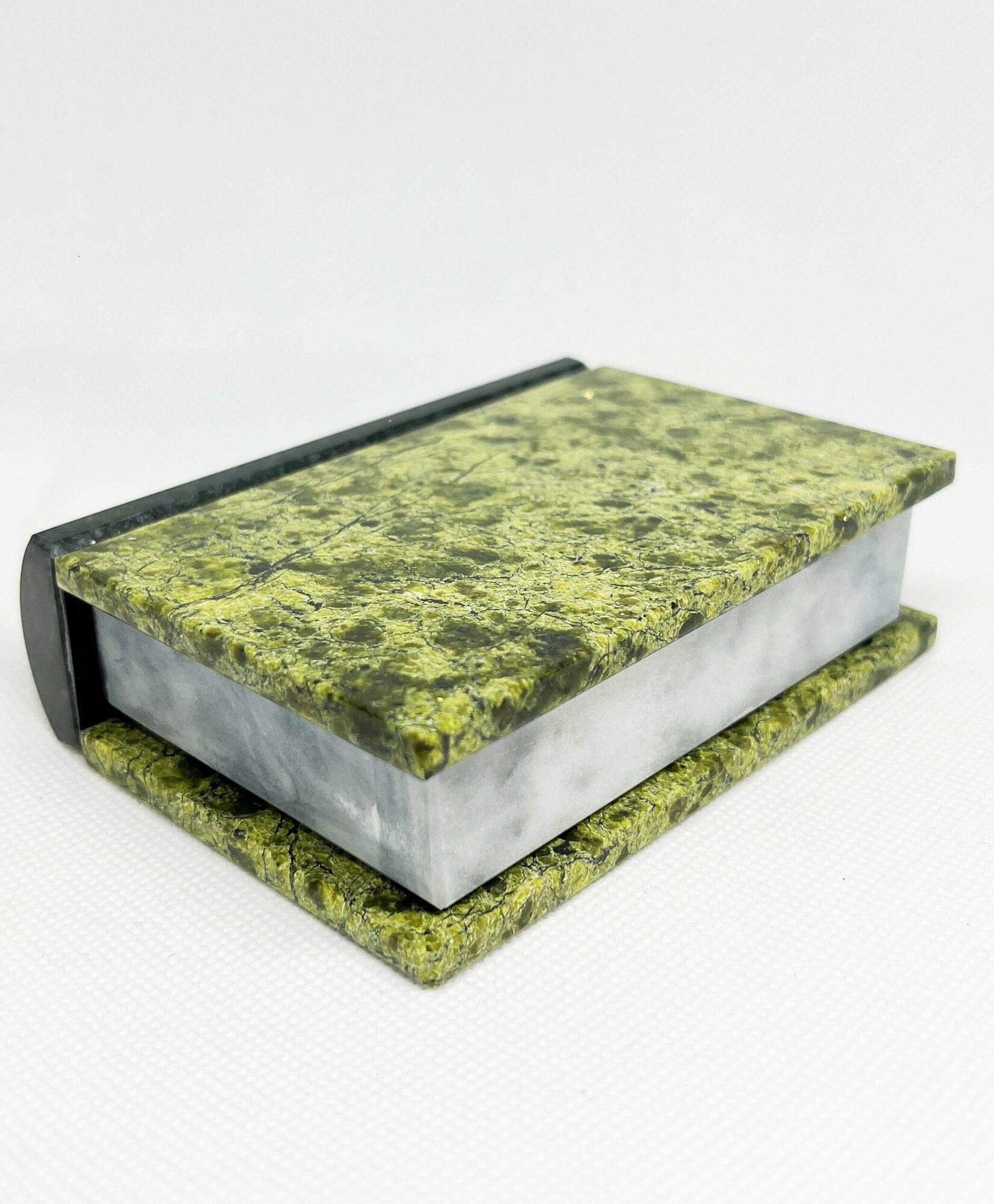 фото Шкатулка ларец "Книга" малая камень змеевик