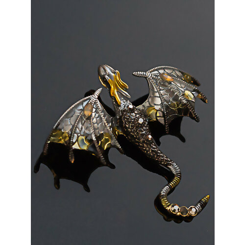 фото Брошь, стразы, черно-серый в черном серебре petro-jewelry