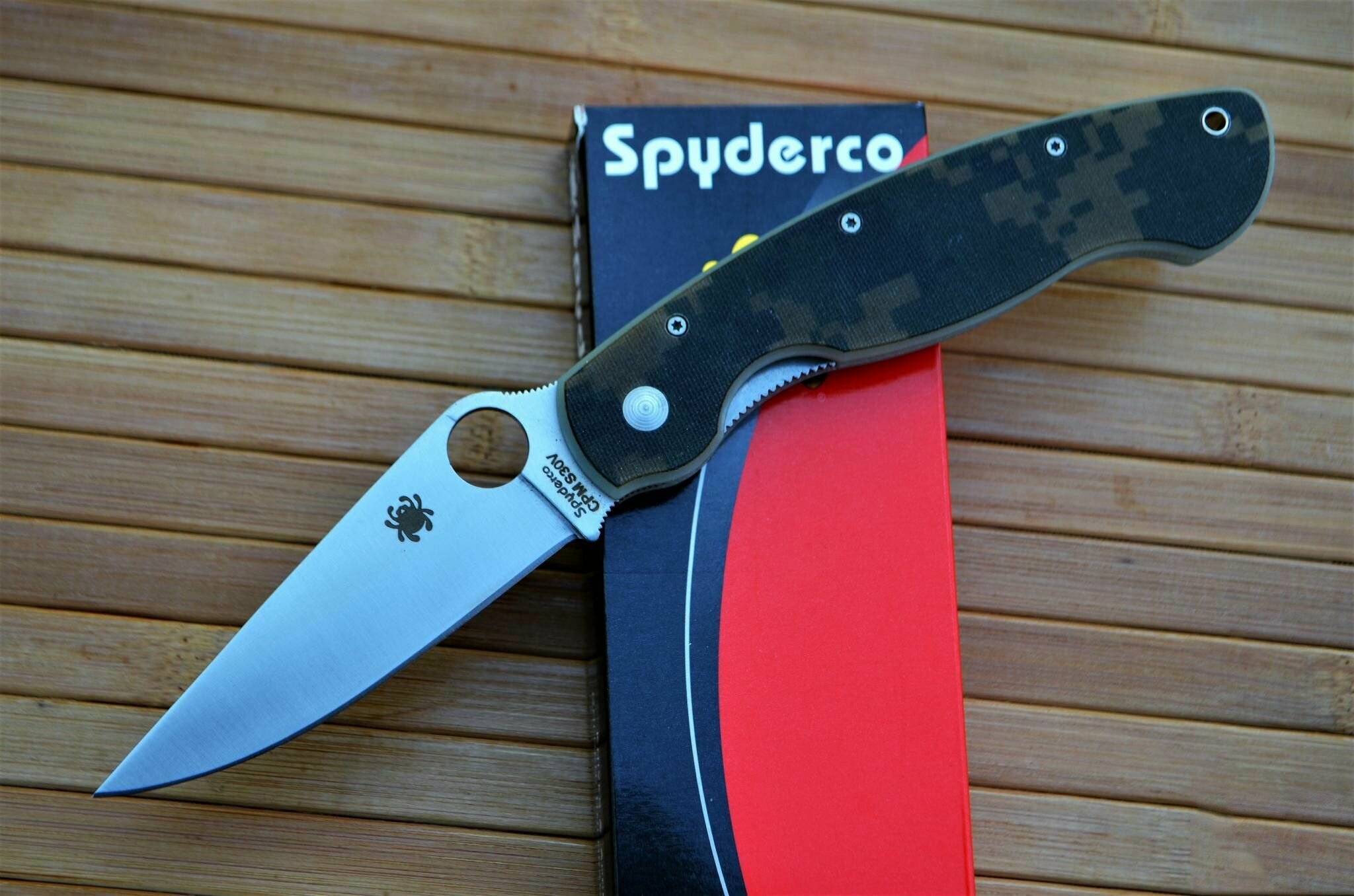 Нож складной Spyderco Military C36