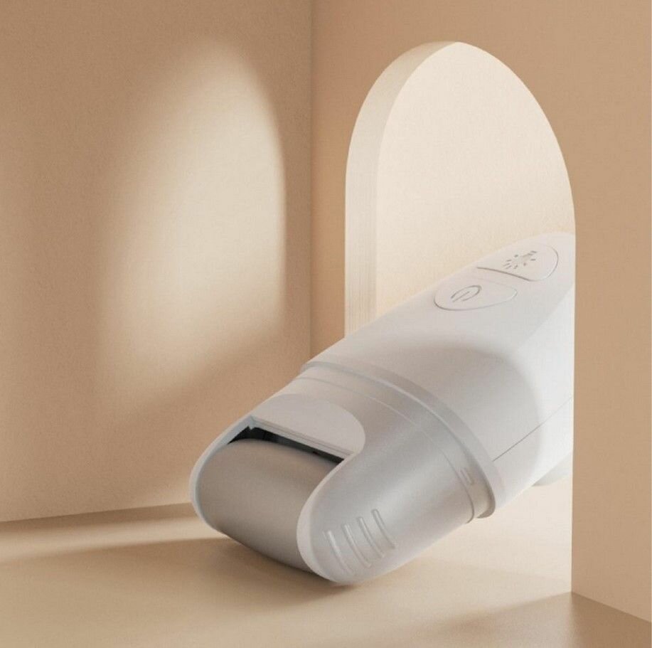 Результат через три недели использования электропилки - гладкие пятки без трещин