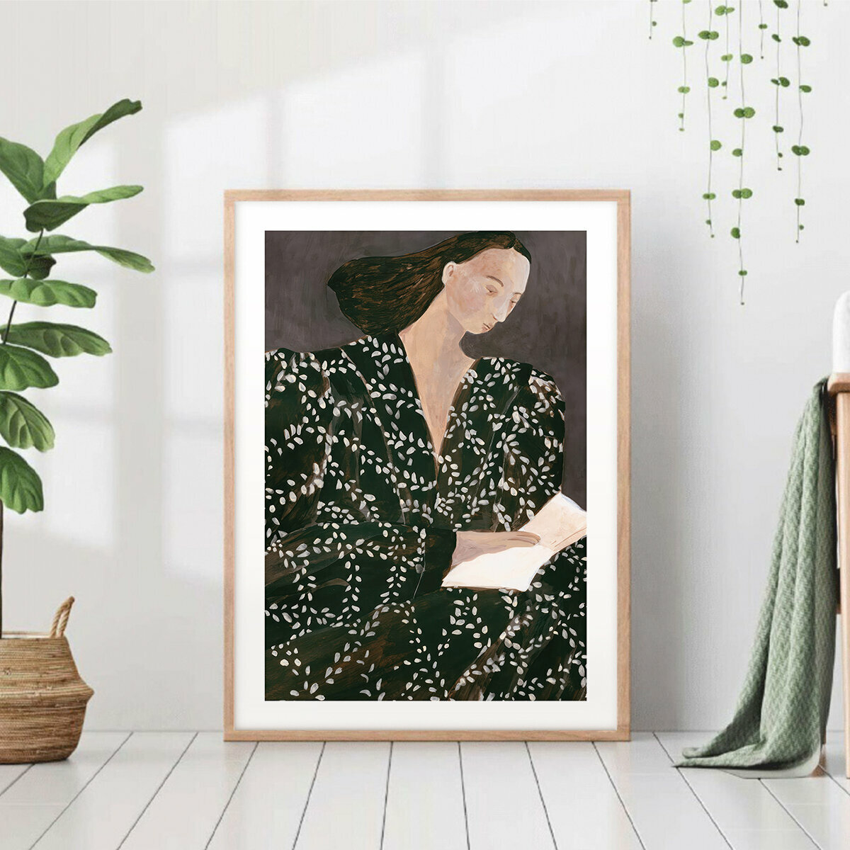 Постер "София Линд девушка на темном" 50x70 без рамки на стену для интерьера