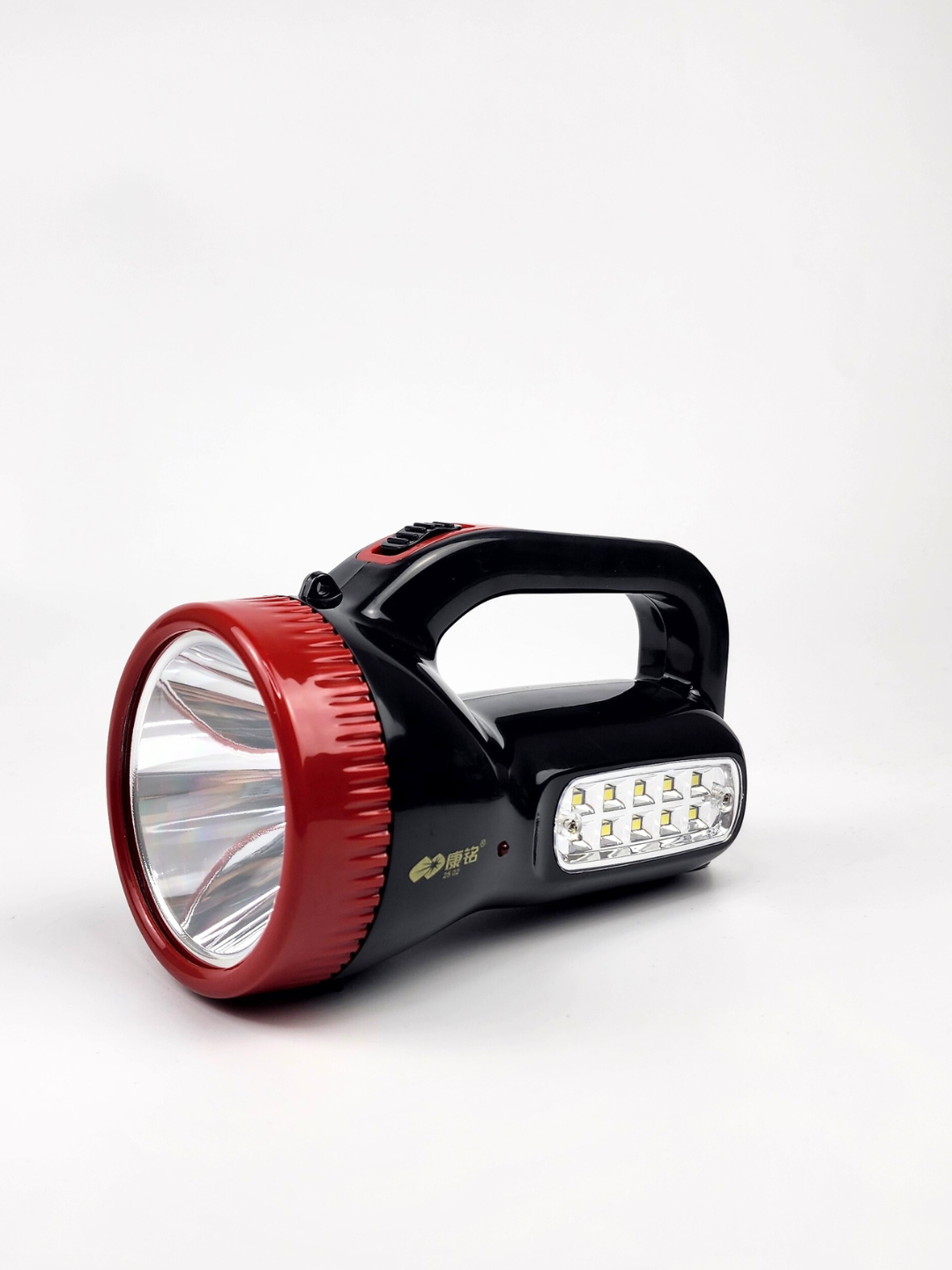 Мощный LED фонарь 2623 – с боковой подсветкой, длительной работой и удобной ручкой