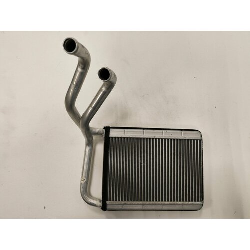 Радиатор отопителя Faw V5 15 16V 5MT седан 8101171M08A00 3650₽