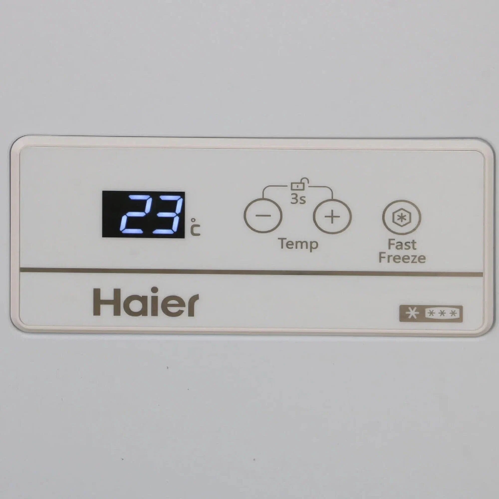 Морозильная камера Haier HCE100R