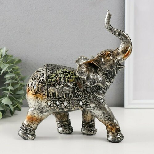 Сувенир полистоун "Африканский слон, на попоне слоны" 23х20,5х8,5 см, "Hidde", цвет золотистый