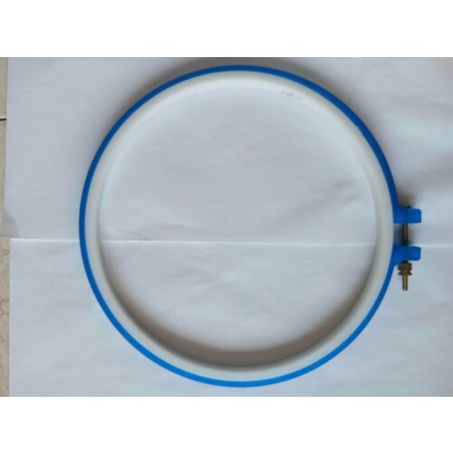 Пяльцы пластм. с винтом диаметр 16см.