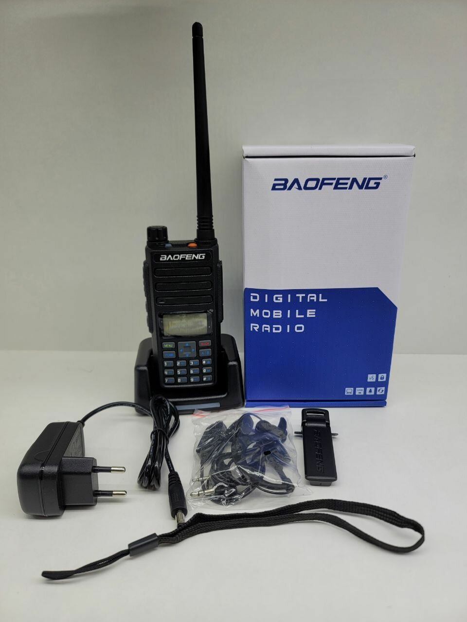 Портативная аналогово-цифровая рация Baofeng DR-1801 UV Tier-2 DMR