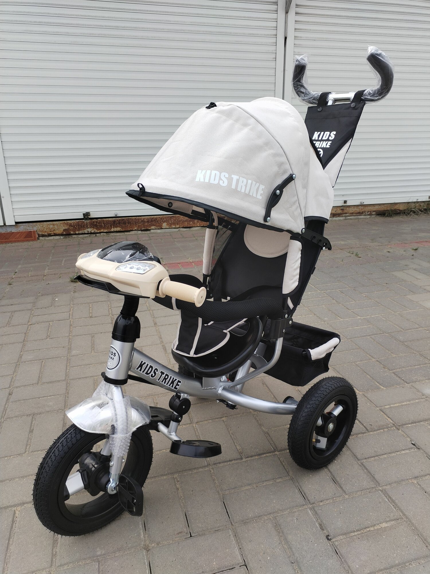 Детский трехколесный велосипед Kids Trike