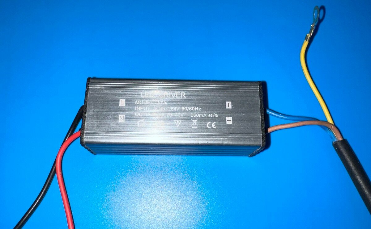 Драйвер тока светодиодов одноканальный AC-DC 20w, 20-40v, 560mA, ip65 — фото 1