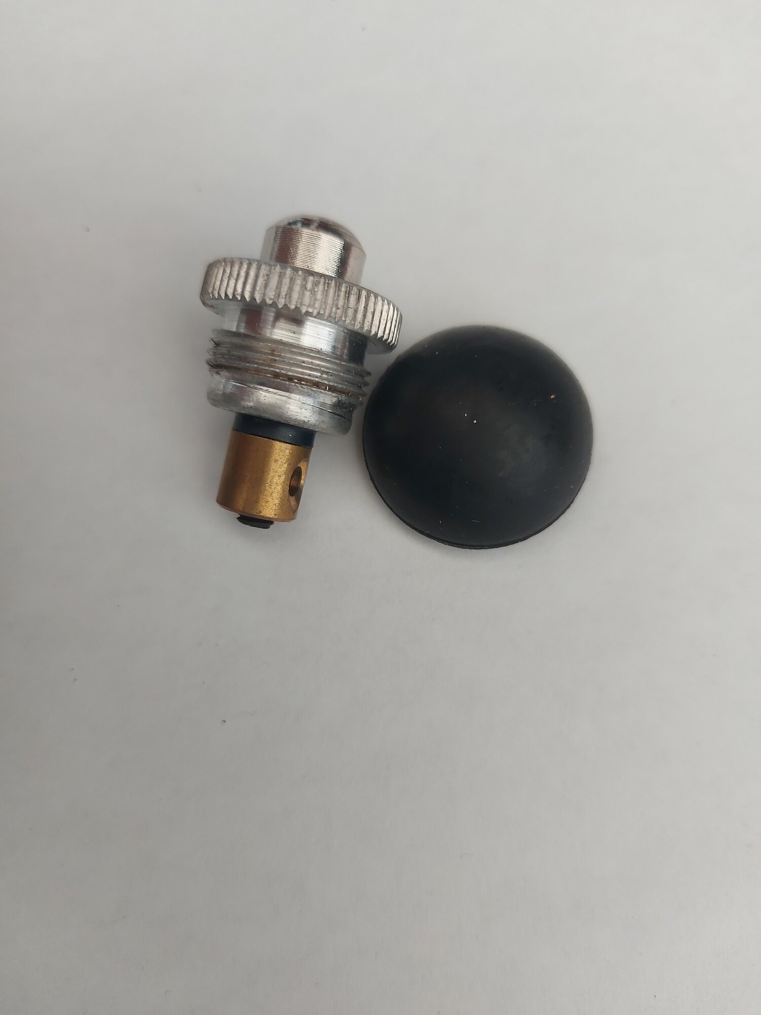 Кнопка прерывания магнето WM80 WACKER NEUSON 5002007007 — фото 1