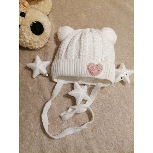 фото Шапка , размер 38-40, белый нет бренда