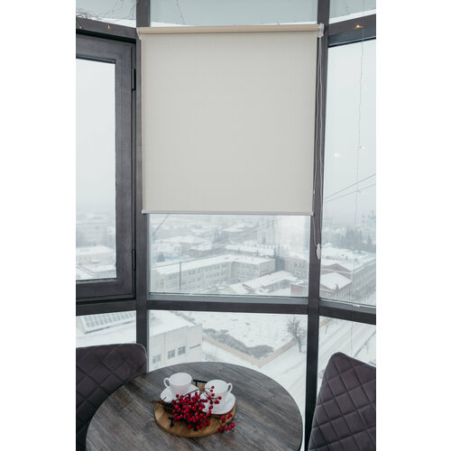 Рулонная штора белая на окна 60 (ширина)Х 200 (высота).