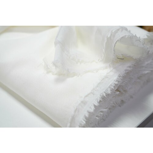 фото Батист шелковый молочный. ткань для шитья unofabric