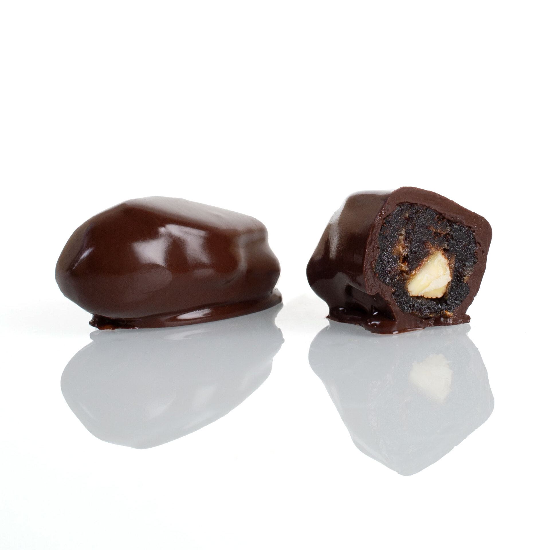 Финики С миндалем В шоколаде, ручная работа, шоколадные конфеты, Шеле-Шоколад, в подарочной упаковке, 150гр.