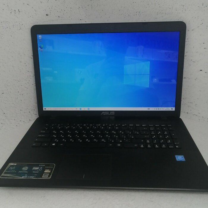 Ноутбук Asus X751N