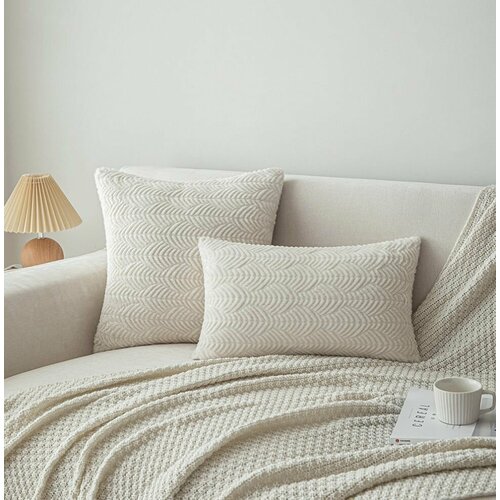 Мягкие декоративные наволочки 30х50 2шт с рисунком лепестки в стиле бохо для декора дивана, кровати и спальни 2шт.