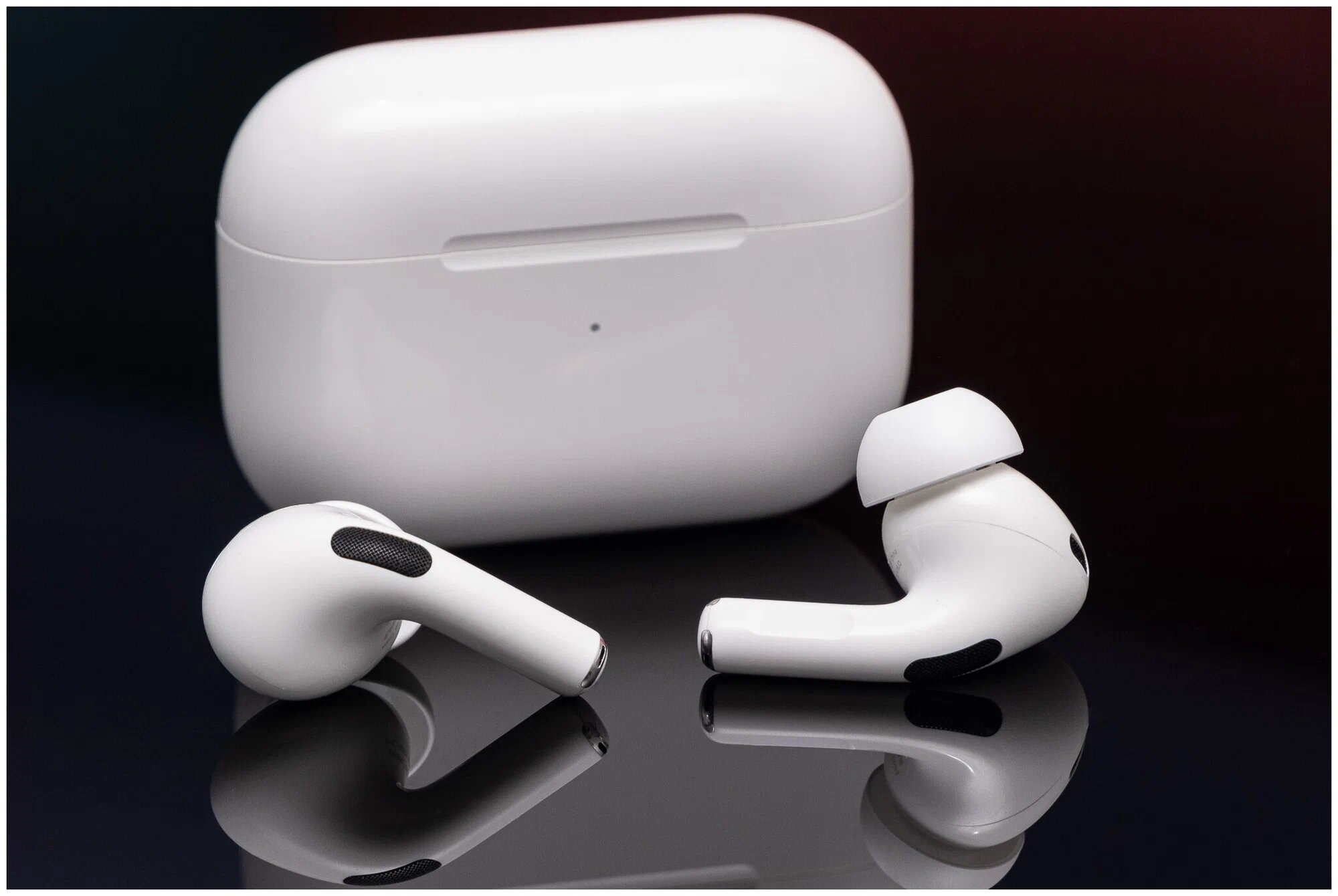 Беспроводные наушники Apple AirPods Pro 2 MagSafe (USB-C) белый — фото 1