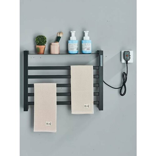 Электрический полотенцесушитель с индикатором температуры