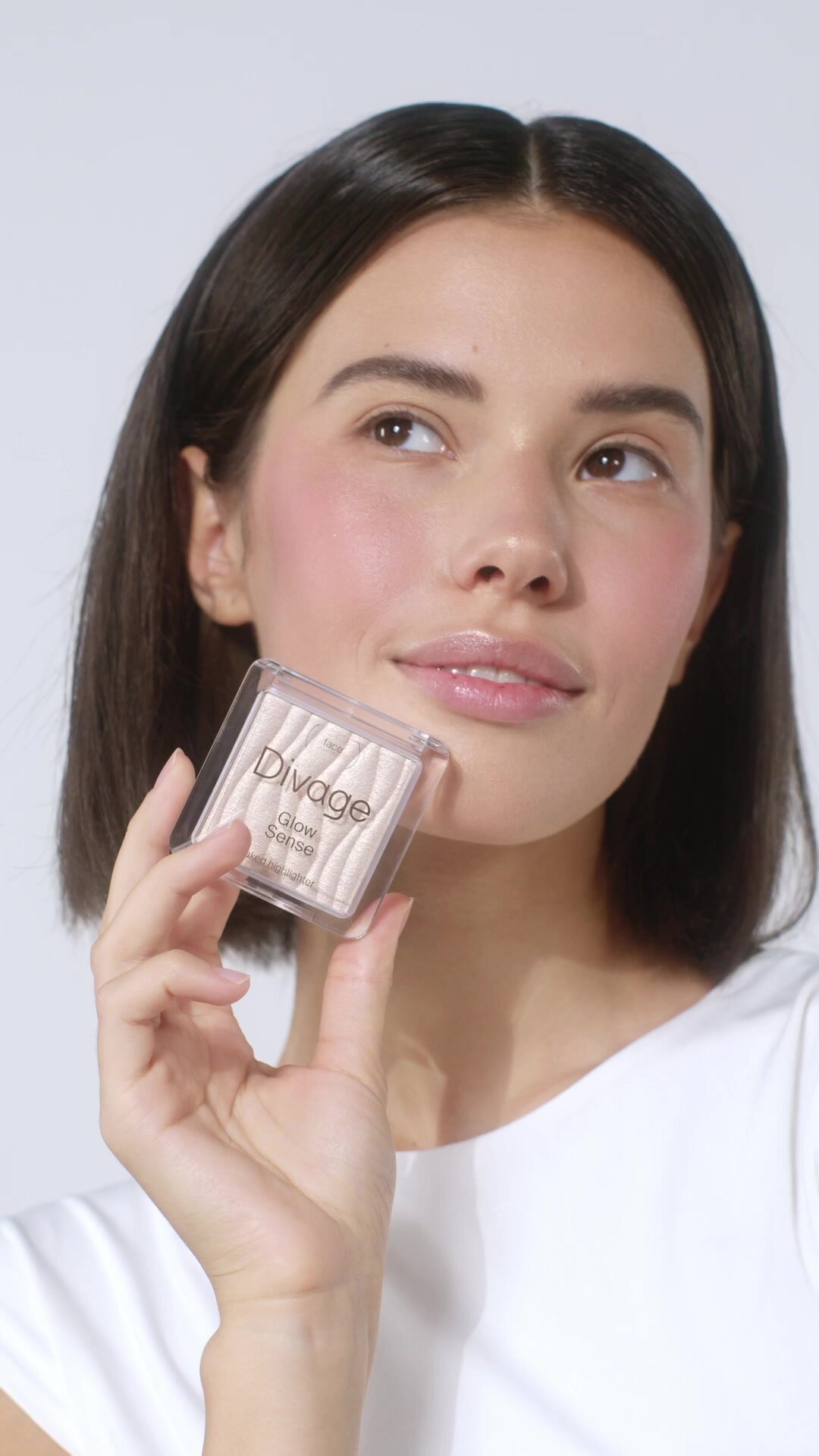 Divage Хайлайтер для лица запеченный Glow Sense Baked Highlighter Тон 01 золотистое сияние — фото 1