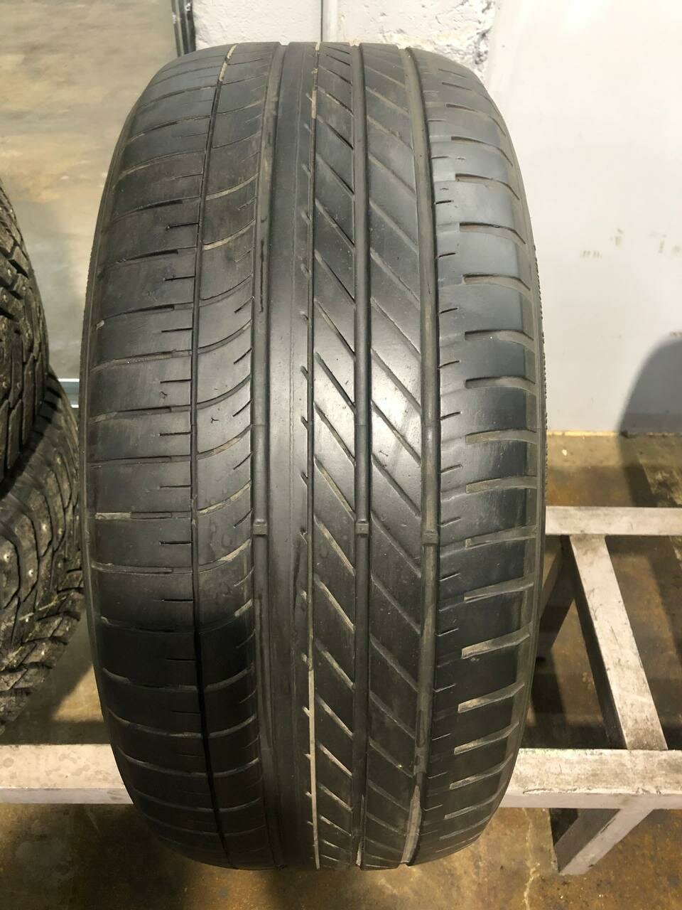 Goodyear Eagle F1 SUV 4x4 255/50 R19 БУ Шины Летние