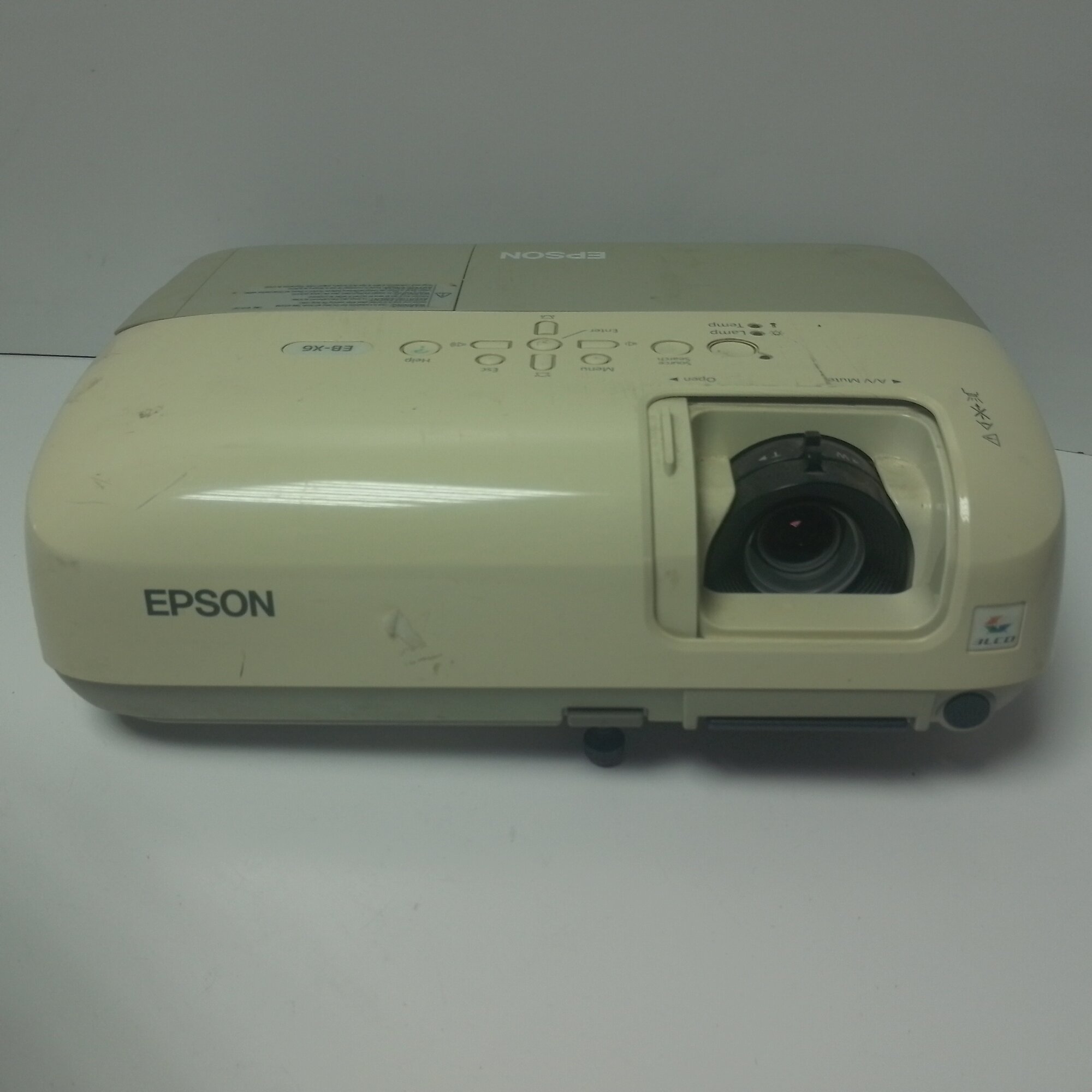 Проектор EPSON MultiMedia Projector EB-X6 (3xLCD, 2200 люмен, 2000:1, 1024x768, D-Sub, RCA, S-Video, USB), без пульта
