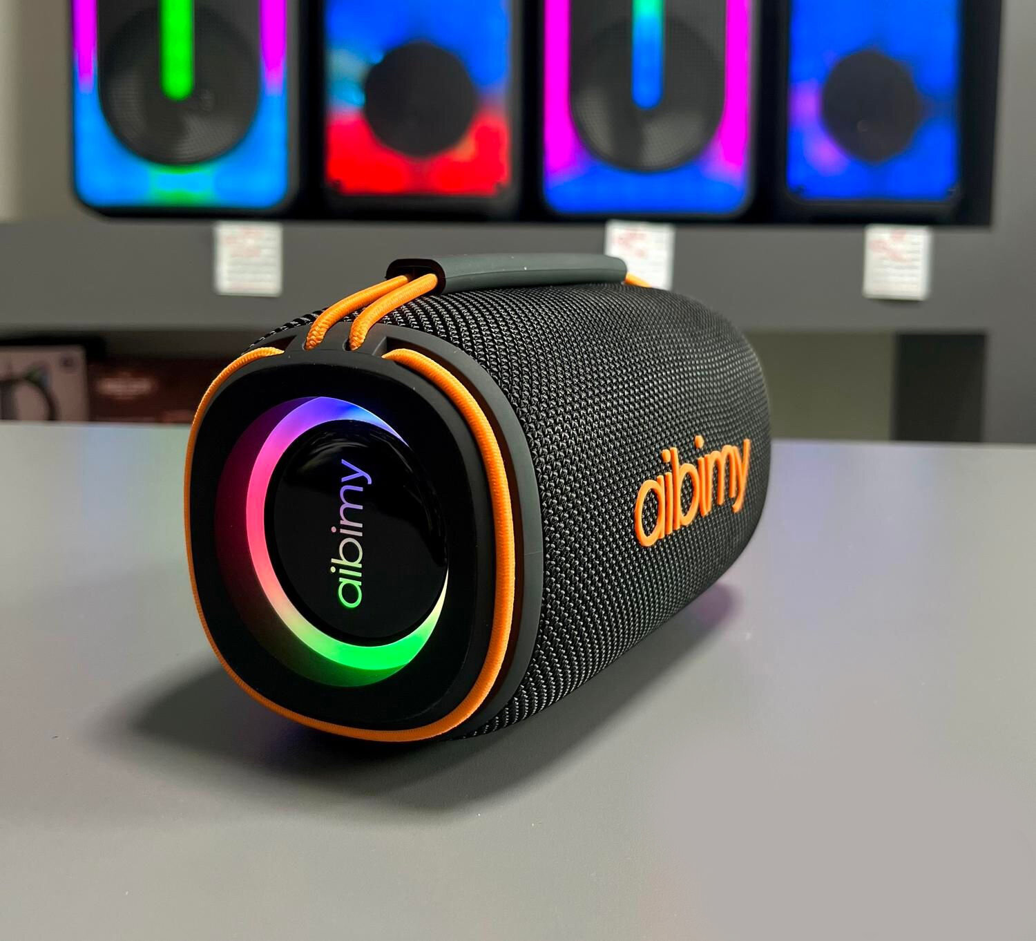 фото Колонка портативная, блютуз колонка, беспроводная, влагозащищенный корпус, USB Type-C, световые эффекты, черный