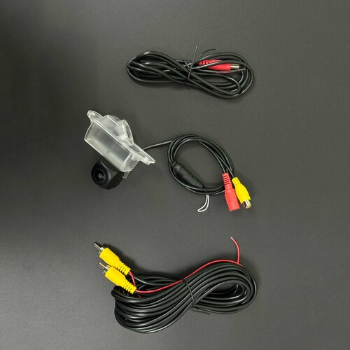 Камера заднего вида Mitsubishi Lancer 2100₽